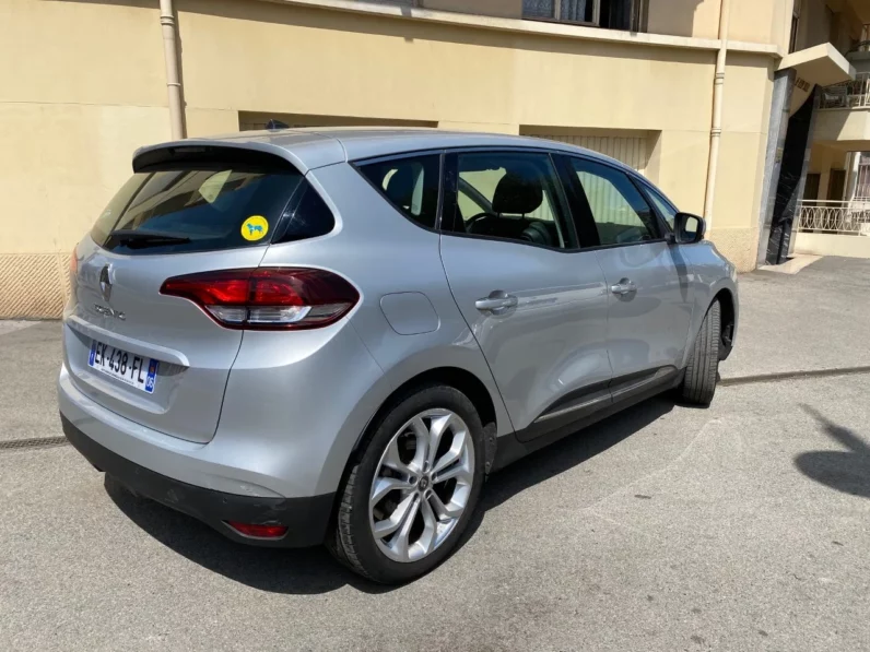 RENAULT SCENIC IV Business Energy Tce 130CH