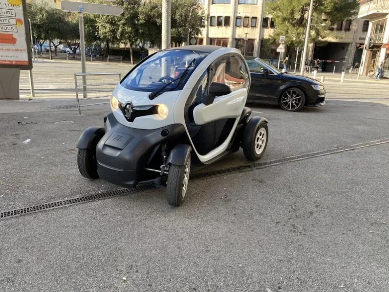 RENAULT TWIZY 45