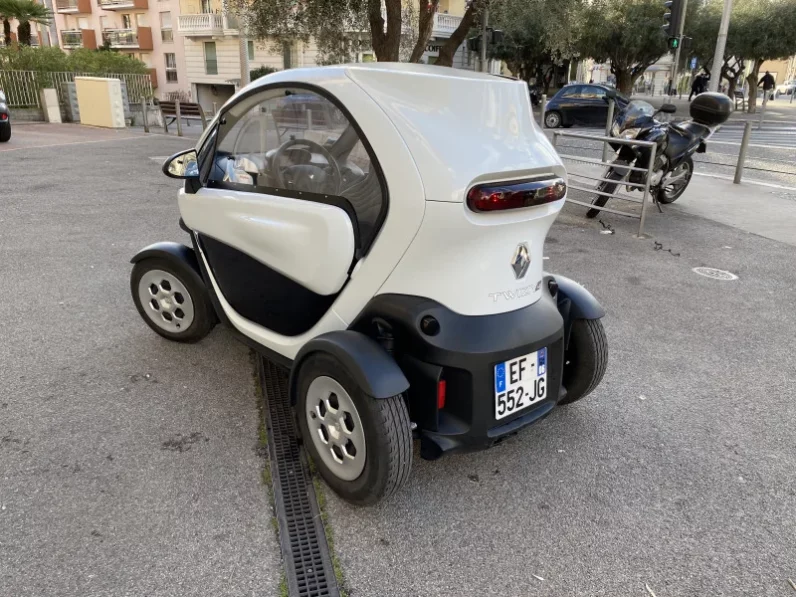 RENAULT TWIZY E-Tech Intens 45