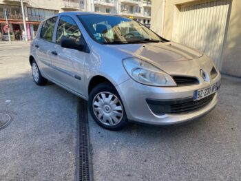 RENAULT CLIO III Expression 1.4i 100CH