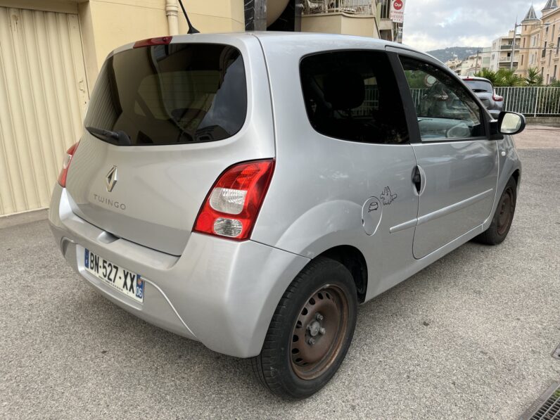 RENAULT TWINGO II Night&Day 75CH