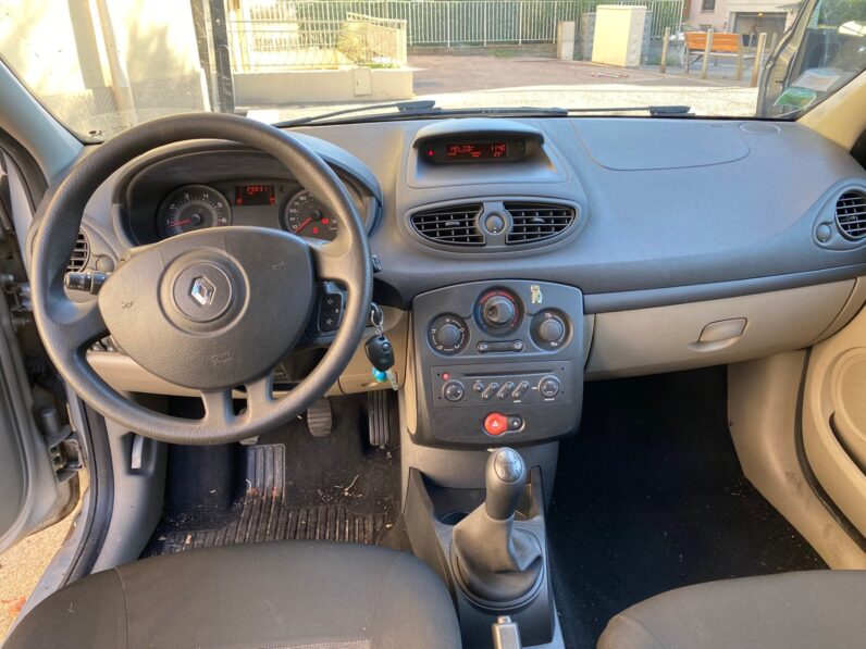 RENAULT CLIO III Expression 1.4i 100CH