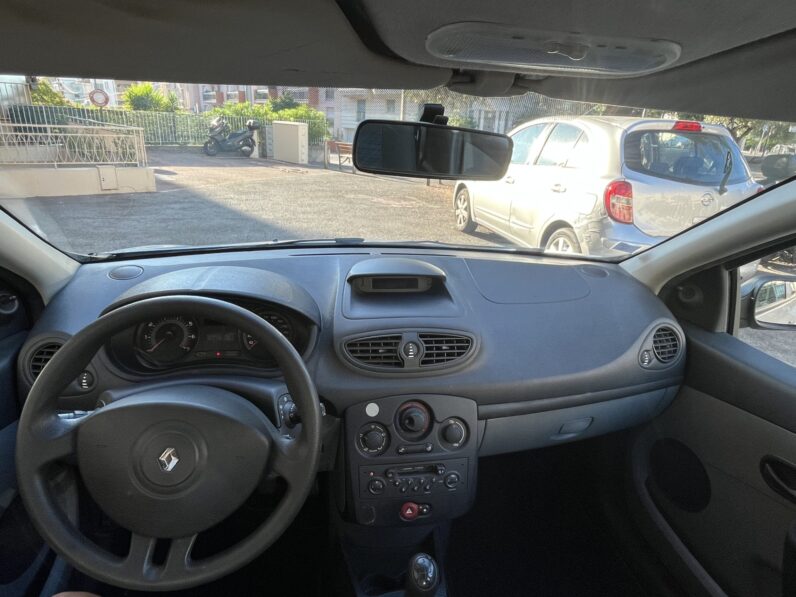 RENAULT CLIO III Pack Authentique 1.4i 100CH